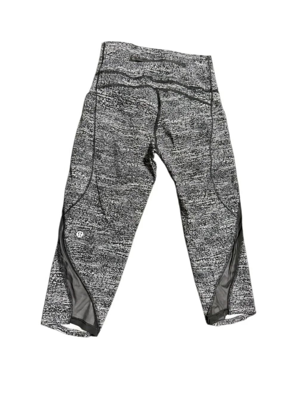 Lululemon Pace Percect leggings in Air time size 4
